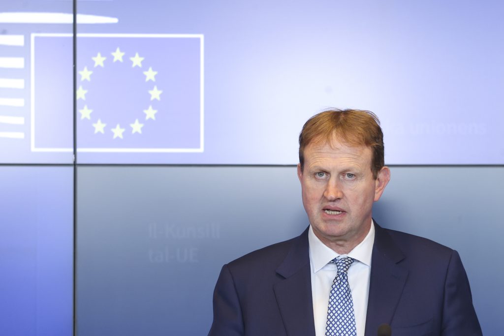 Protection des journalistes : l’UE examine les risques au-delà des poursuites-bâillons